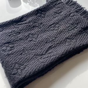 COPY - Louis Vuitton Black Logomania Scarf